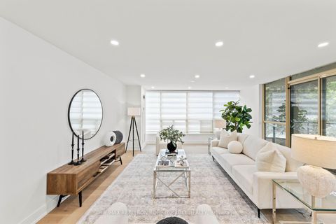 Photo 7 at 210 - 7300 Yonge Street, Yorkhill, Vaughan