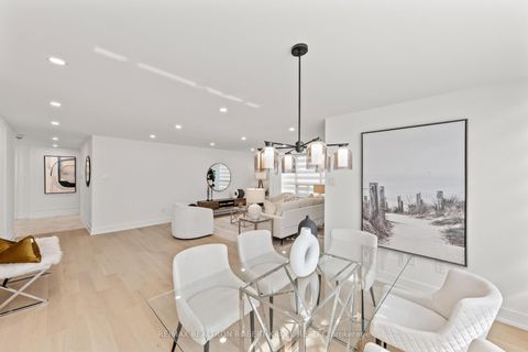 Photo 14 at 210 - 7300 Yonge Street, Yorkhill, Vaughan