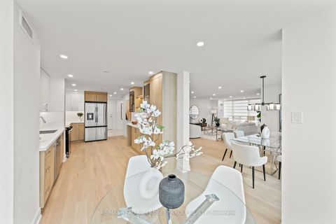 Photo 16 at 210 - 7300 Yonge Street, Yorkhill, Vaughan