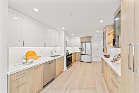 Photo 17 at 210 - 7300 Yonge Street, Yorkhill, Vaughan