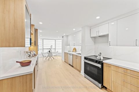 Photo 49 at 210 - 7300 Yonge Street, Yorkhill, Vaughan