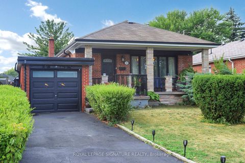 Photo 3 at 11 Bucannan Road, Maryvale, Toronto