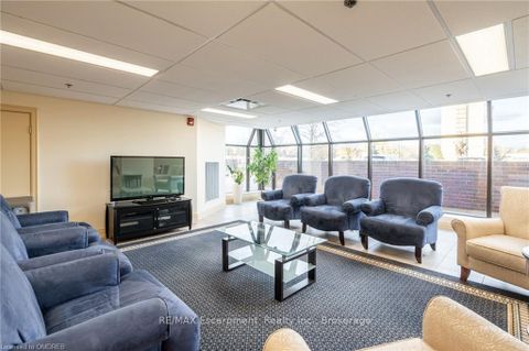 Photo 14 at 602 - 1230 Marlborough Court, CP College Park, Oakville