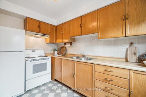 Photo 30 at 236 O'Donoghue Avenue, RO River Oaks, Oakville