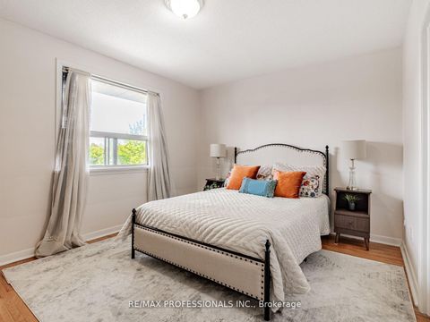 Photo 11 at 281 Jeffcoat Drive, Clairville, Toronto