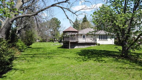 Photo 3 at 7 Purling Place, Don Mills, Toronto