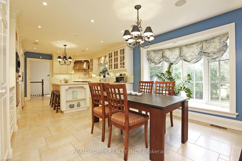 Photo 11 at 7 Purling Place, Don Mills, Toronto