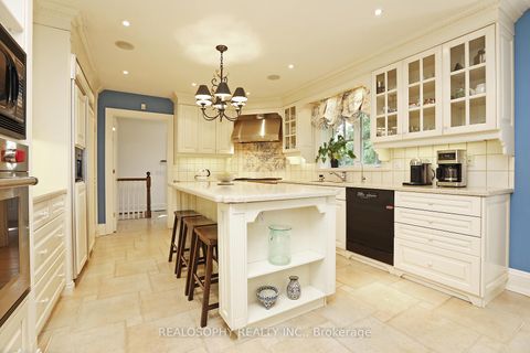 Photo 12 at 7 Purling Place, Don Mills, Toronto