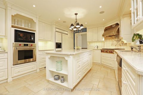 Photo 13 at 7 Purling Place, Don Mills, Toronto
