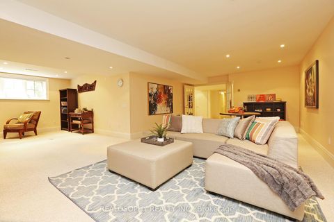 Photo 25 at 7 Purling Place, Don Mills, Toronto