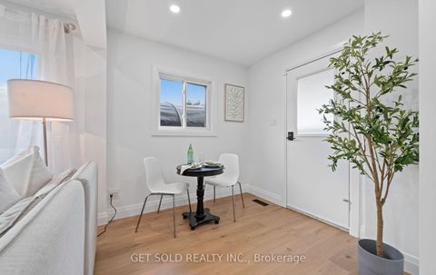 Photo 7 at 36 Shalom Crescent, Clairville, Toronto