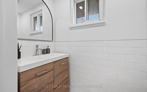 Photo 18 at 36 Shalom Crescent, Clairville, Toronto