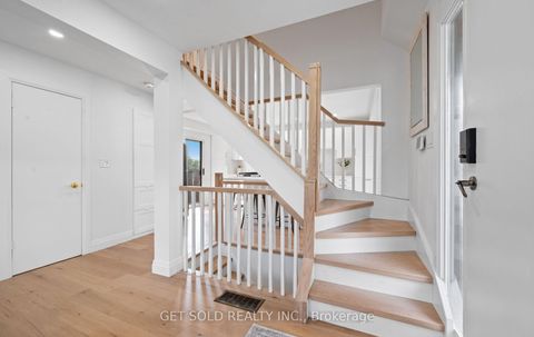 Photo 20 at 36 Shalom Crescent, Clairville, Toronto