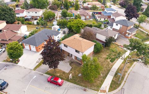 Photo 44 at 36 Shalom Crescent, Clairville, Toronto