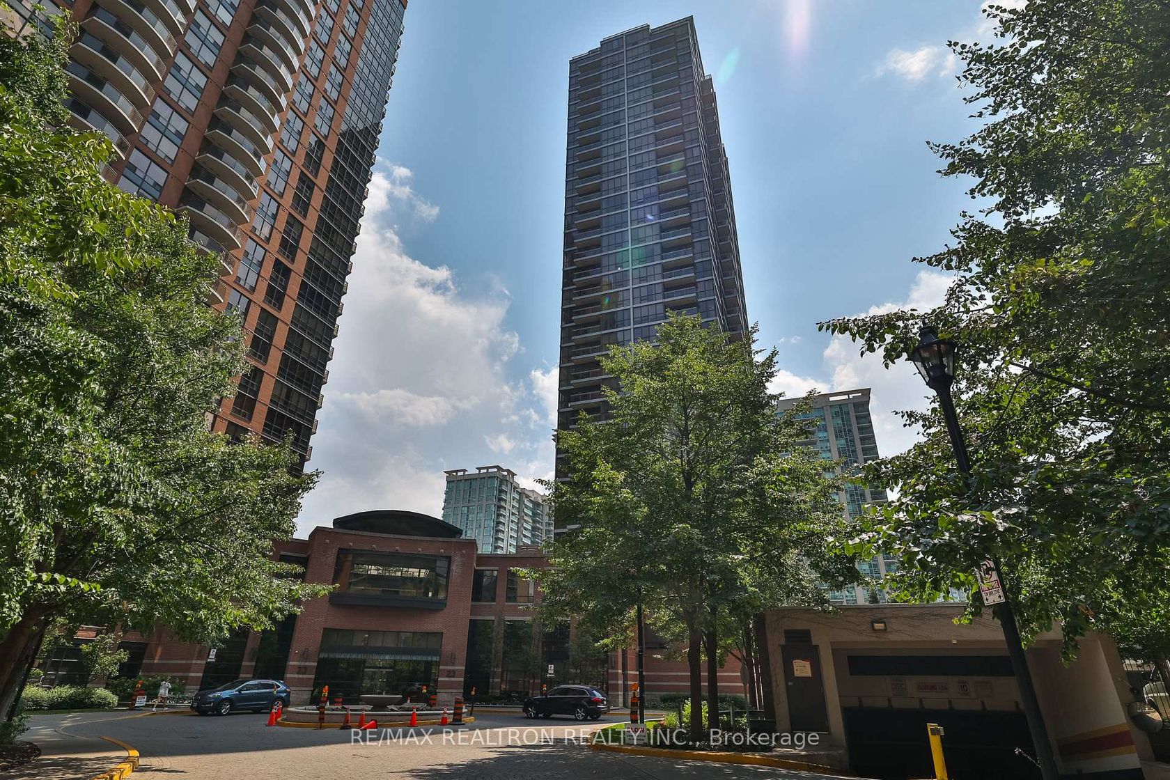1505 - 23 Sheppard Avenue E, Willowdale East, Toronto 