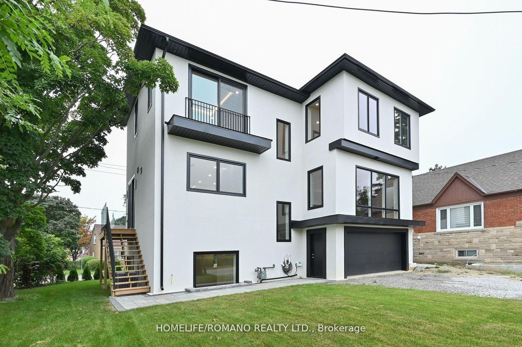 19 King High Avenue, Clanton Park, Toronto 