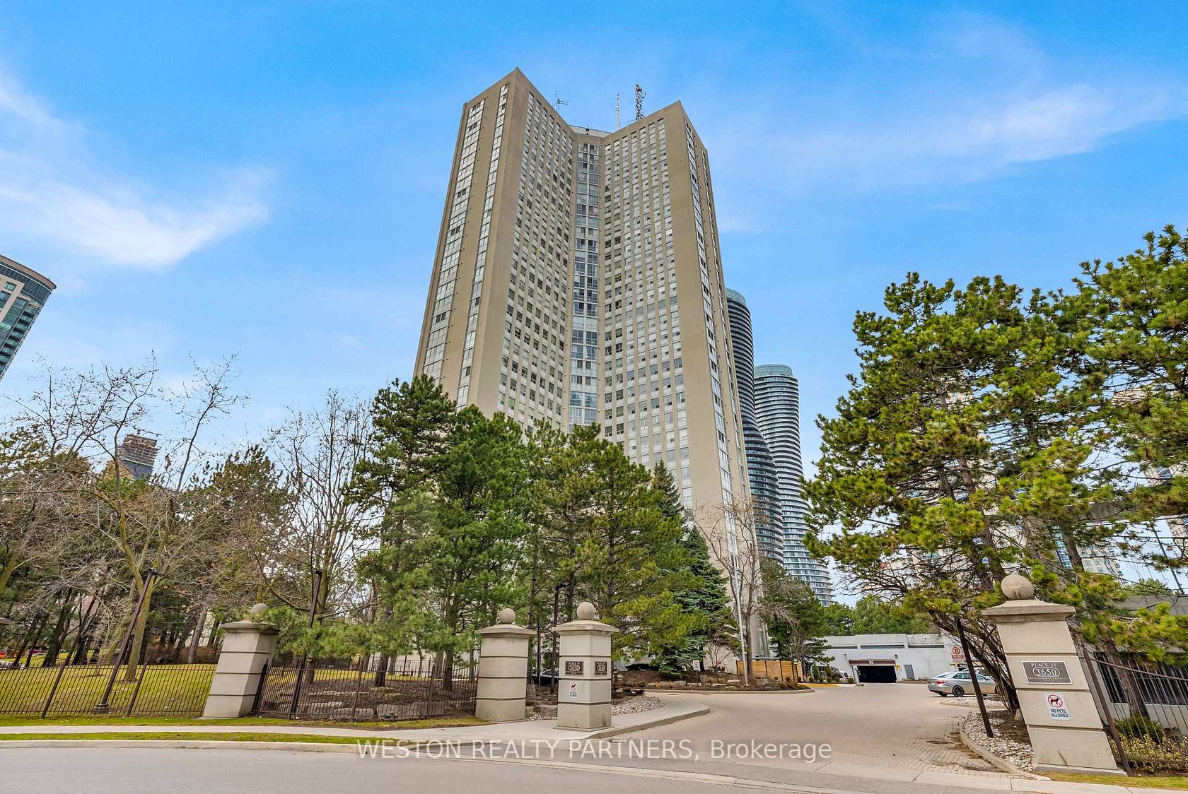 1104 - 3650 Kaneff Crescent, Mississauga Valleys, Mississauga 
