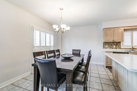 Photo 19 at 8 Pine Hollow Crescent, Maple, Vaughan