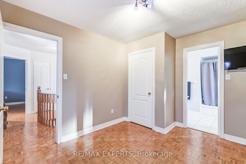 Photo 31 at 8 Pine Hollow Crescent, Maple, Vaughan