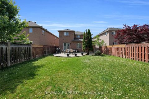 Photo 42 at 8 Pine Hollow Crescent, Maple, Vaughan