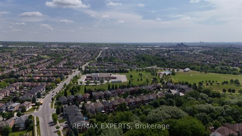 Photo 48 at 8 Pine Hollow Crescent, Maple, Vaughan