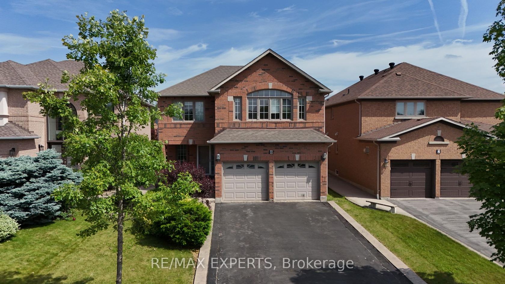 8 Pine Hollow Crescent, Maple, Vaughan 