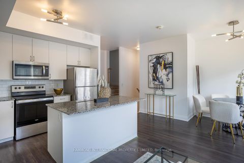 Photo 10 at B903 - 5279 Highway 7, Vaughan Grove, Vaughan