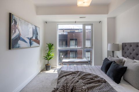 Photo 13 at B903 - 5279 Highway 7, Vaughan Grove, Vaughan