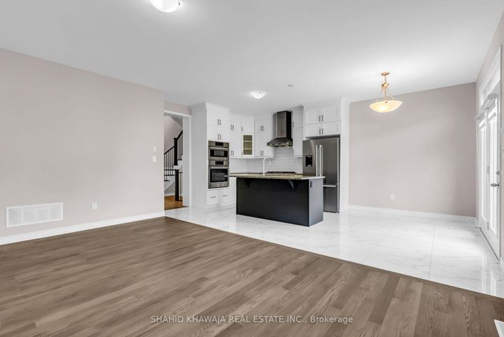 Photo 9 at 1237 Trudeau Drive, BW Bowes, Milton