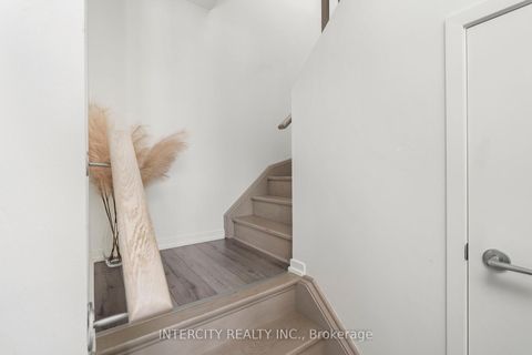 Photo 20 at E-16 - 26 Bruce Street, East Woodbridge, Vaughan