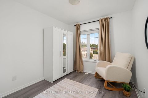 Photo 22 at E-16 - 26 Bruce Street, East Woodbridge, Vaughan