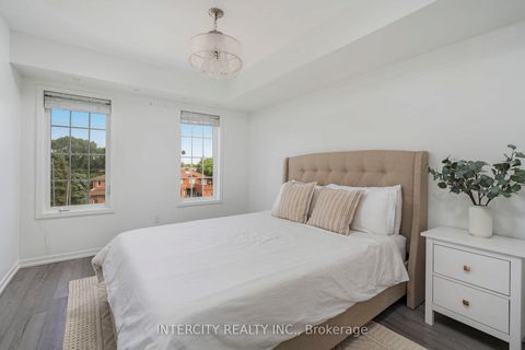 Photo 25 at E-16 - 26 Bruce Street, East Woodbridge, Vaughan