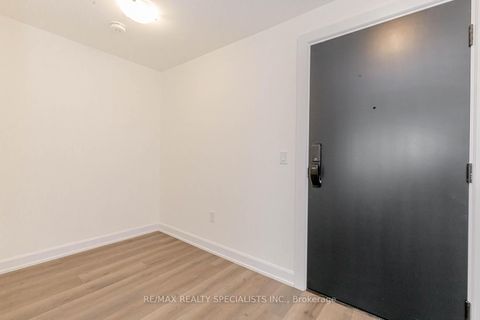 Photo 14 at 726 - 3200 William Coltson Avenue, JM Joshua Meadows, Oakville