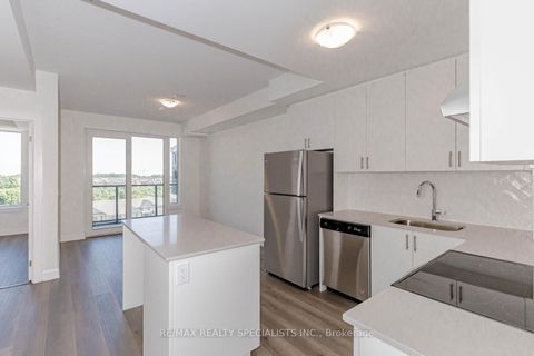 Photo 15 at 726 - 3200 William Coltson Avenue, JM Joshua Meadows, Oakville