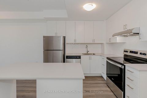 Photo 16 at 726 - 3200 William Coltson Avenue, JM Joshua Meadows, Oakville