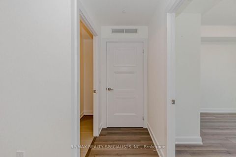Photo 32 at 726 - 3200 William Coltson Avenue, JM Joshua Meadows, Oakville