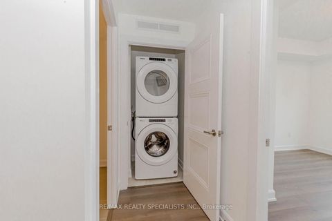Photo 40 at 726 - 3200 William Coltson Avenue, JM Joshua Meadows, Oakville