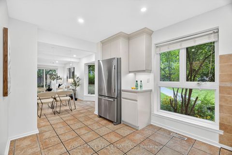 Photo 5 at 187 - 19 Snowshoe Mill Way, Windfields, Toronto