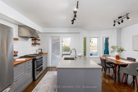 Photo 8 at 2089 Shorncliffe Boulevard, WM Westmount, Oakville