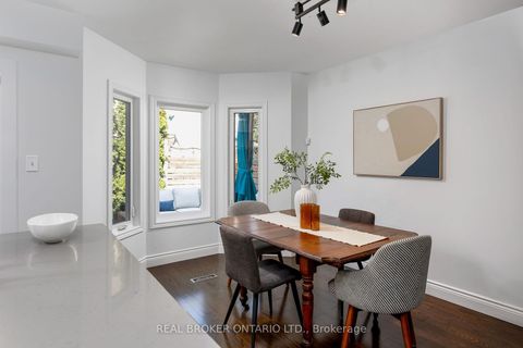 Photo 9 at 2089 Shorncliffe Boulevard, WM Westmount, Oakville