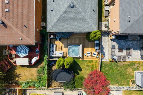 Photo 16 at 2089 Shorncliffe Boulevard, WM Westmount, Oakville