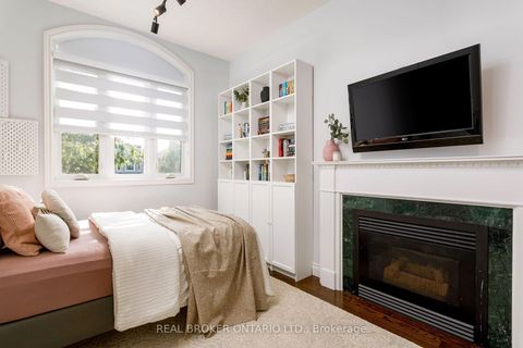 Photo 19 at 2089 Shorncliffe Boulevard, WM Westmount, Oakville