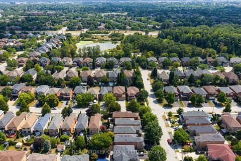 Photo 33 at 2089 Shorncliffe Boulevard, WM Westmount, Oakville