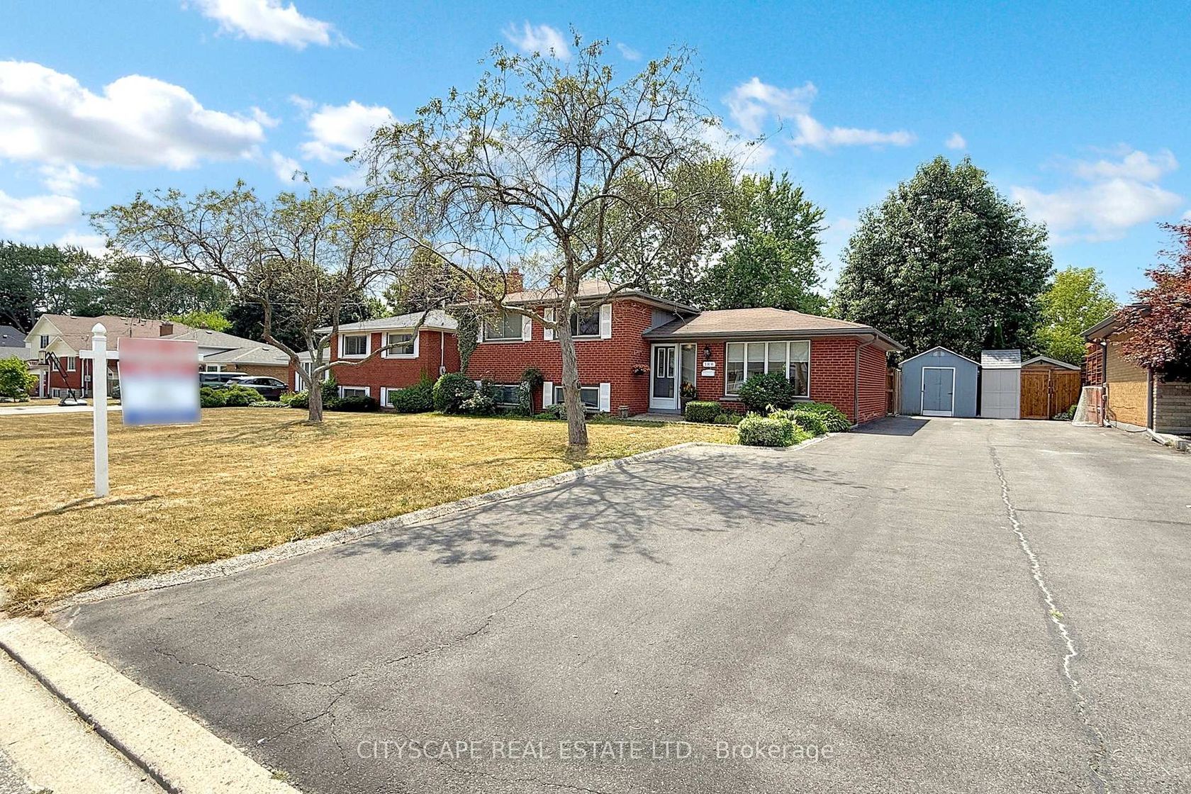 188 Foxbar Road, Appleby, Burlington by Loree Meneguzzi Real Estate 188 Foxbar Road, Appleby, Burlington