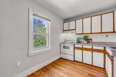 Photo 15 at 427 Glenholme Avenue, Oakwood Village, Toronto