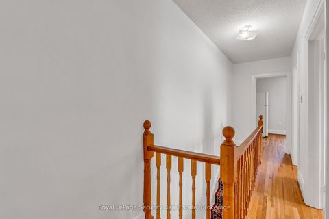 Photo 18 at 427 Glenholme Avenue, Oakwood Village, Toronto