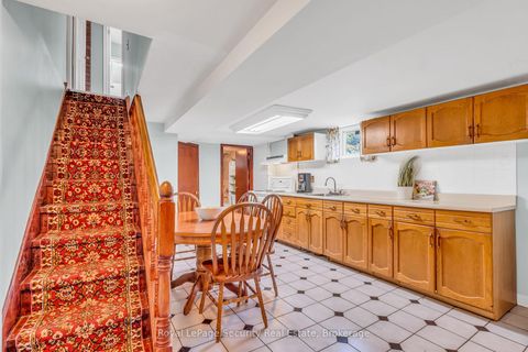 Photo 25 at 427 Glenholme Avenue, Oakwood Village, Toronto