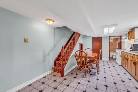 Photo 26 at 427 Glenholme Avenue, Oakwood Village, Toronto