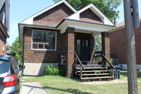 Photo 0 at 5 Twentieth Street, Long Branch, Toronto
