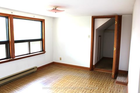 Photo 14 at 5 Twentieth Street, Long Branch, Toronto